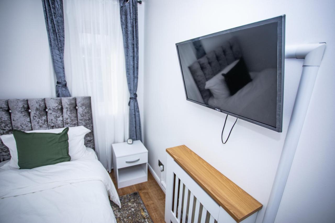 La Vida In Casa Hotel Thamesmead  Kültér fotó